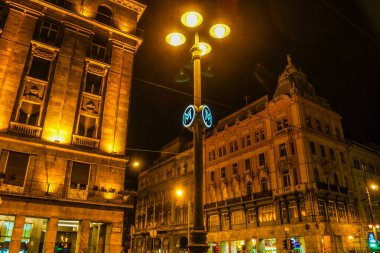 Tarihi istasyon gece görüşü. Çekim yeri: Macaristan, Budapeşte