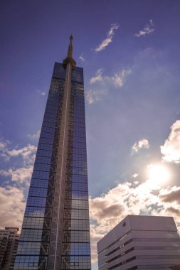 Fukuoka Kulesi ve günbatımı. Atış Konumu: Fukuoka Bölgesi