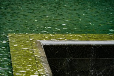 Şelaleli anıt park. Çekim yeri: New York, Manhattan