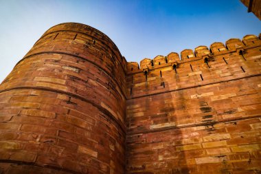 Agra Kalesi Kulesi. Atış yeri: Hindistan