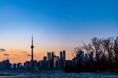 Toronto Günbatımı silueti. Çekim Konumu: Toronto