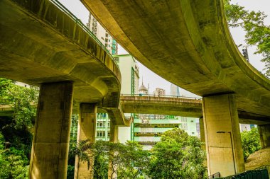 Yükseltilmiş yol açısı. Çekim yeri: Hong Kong Özel Yönetim Bölgesi