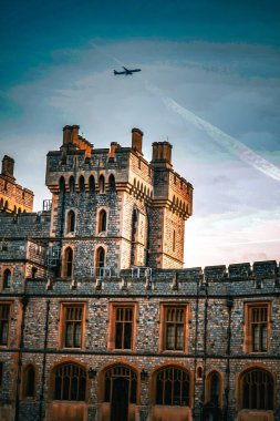 Günbatımında Windsor Kalesi. Çekim Konumu: İngiltere, Londra