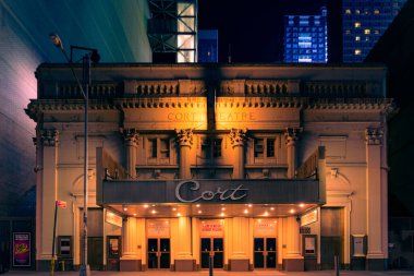 Aydınlatılmış tiyatro (New York). Çekim yeri: New York, Manhattan