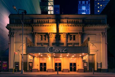 Aydınlatılmış tiyatro (New York). Çekim yeri: New York, Manhattan