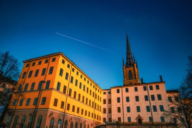 Kilise kulesi ve inşaatı
