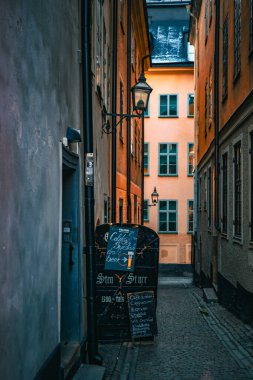 Dar geçit (Gamla Stan eski kasaba)
