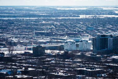 Kış şehri ve binalar