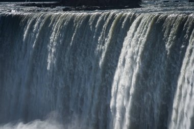 Niagara Şelalesinin muhteşem akışı