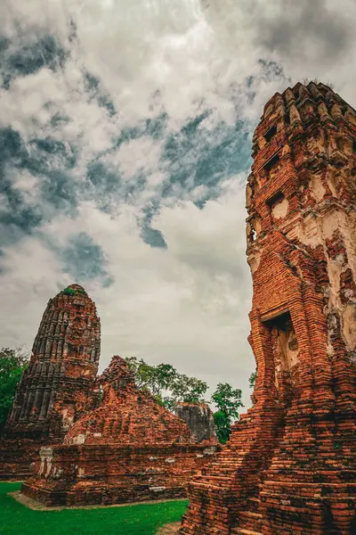 Ayutthaya harabeleri (Tayland) resmi