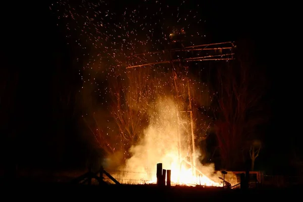 Фестиваль Buergbrennen Люксембурге Празднование Конца Зимы Начала Весны Сжигая Имитационные — стоковое фото