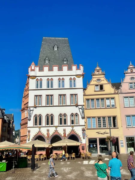 Edificios Medievales Góticos Tradicionales Incluyendo Casa Steipe Plaza Hauptmarkt Tréveris Imágenes De Stock Sin Royalties Gratis