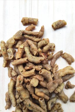 Çıtır Kızarmış Tavuk Bağırsak Atıştırma Yığını