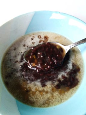 Lezzetli Bubur Kacang Hijau, Sağlıklı Vegan Muamelesi