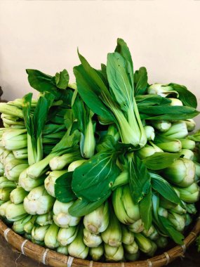 Sepette Taze Bok Choy Yığını