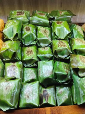 Geleneksel Endonezya Izgara Balık Kekleri, Otak-Otak