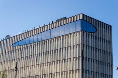 Supercell Oy, 6 Temmuz 2024 'te Finlandiya' nın başkenti Helsinki 'de bulunan Jatkasarri' deki mobil oyun geliştirme merkezini bitirdi..