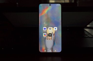 Çeşitli Yapay Zeka mobil uygulamaları, DeepSeek açık kaynaklı geniş dil modelleme uygulamaları 28 Ocak 2025 