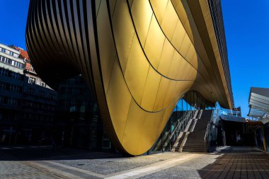 5 Mart 2025 'te Çek Cumhuriyeti Prag' da Zaha Hadid Mimarlar 'ın Masarycka ofisi ve perakende binası.