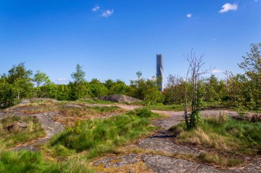 İskandinavya 'nın en yüksek binası. Lindholmen, Gothenburg, İsveç' teki gökdelen. Güneşli bir gün.