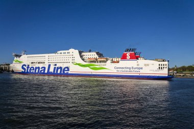 MS Stena Germanica, 12 Mayıs 2025 'te İsveç' in Göteborg kentindeki Alvsborg köprüsü yakınlarındaki limandan Stena Line 'a doğru yola çıktı..