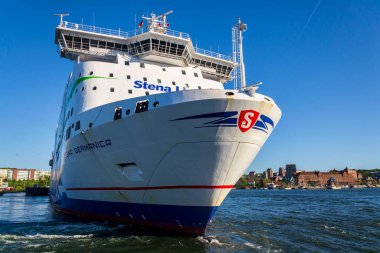 MS Stena Germanica, 12 Mayıs 2025 'te İsveç' in Göteborg kentindeki Alvsborg köprüsü yakınlarındaki limandan Stena Line 'a doğru yola çıktı..