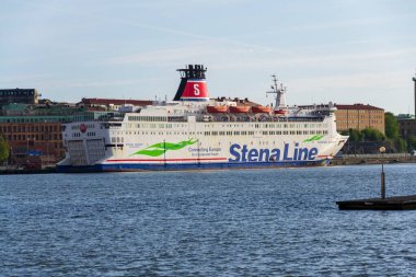 MS Stena Danica Cruiseferry by Stena Line 10 Mayıs 2025 tarihinde İsveç 'in Göteborg kentinde şehir merkezi limanında.
