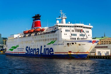 MS Stena Danica, 12 Mayıs 2025 'te İsveç' in Göteborg kentindeki Stena Line limanında gemicilik yapıyor..