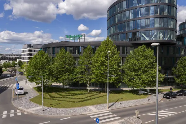 Schneider Electric otomasyon ve enerji yönetimi şirketinin logosu 29 Mayıs 2025 'te Prag, Çek Cumhuriyeti' nde.