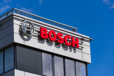Robert Bosch GmbH şirketinin 29 Mayıs 2025 'te Prag, Çek Cumhuriyeti' ndeki genel merkez binasının logosu.