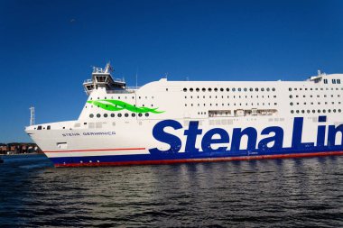 MS Stena Germanica, 12 Mayıs 2025 'te İsveç' in Göteborg kentindeki Alvsborg köprüsü yakınlarındaki limandan Stena Line 'a doğru yola çıktı..