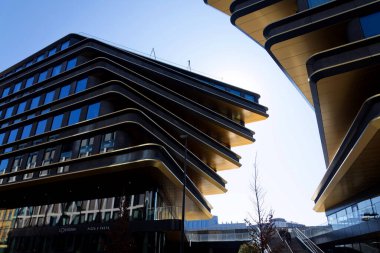 5 Mart 2025 'te Çek Cumhuriyeti Prag' da Zaha Hadid Mimarlar 'ın Masarycka ofisi ve perakende binası.