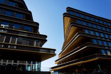 5 Mart 2025 'te Çek Cumhuriyeti Prag' da Zaha Hadid Mimarlar 'ın Masarycka ofisi ve perakende binası.