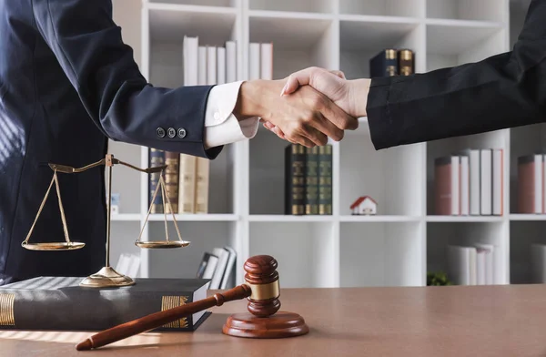 Legal Advice Lawyer Shakes Hands Client Successful Consultation — Stock Photo, Image