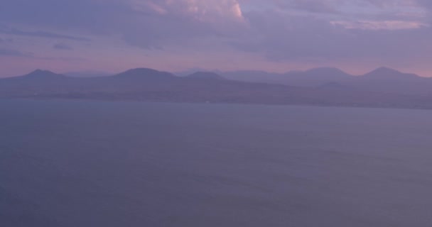 Panorama Van Het Meer Van Sevan Tussen Bergen Van Armenië — Stockvideo