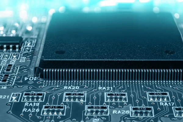 Nahaufnahme Der Leiterplatte Mit Prozessor Integrierten Schaltkreisen Und Vielen Anderen — Stockfoto