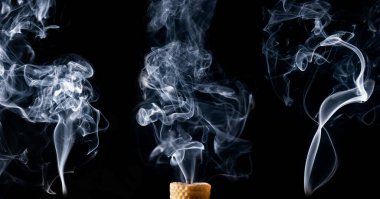 Siyah arkaplanda duman jetleri koleksiyonu