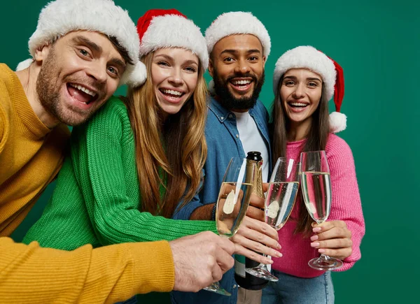 Studio Shot Cheerful Young People Toasting Champagne Smiling — Stock Photo, Image
