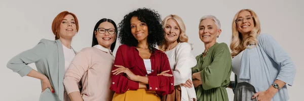 Group Elegant Mature Women Bonding Smiling Grey Background — Stock Photo, Image