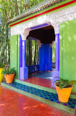 Jardin Majorelle, Fas 'tan ilginç bir bina..
