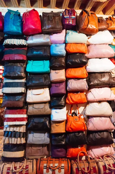 Fez Marokkó Február 2015 Variety Beautiful Colored Bags Exposed Shop — Stock Fotó