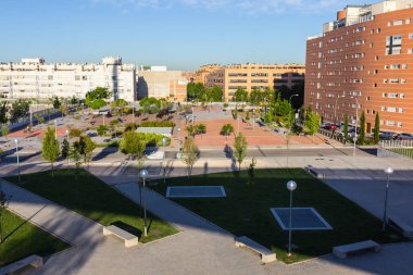 Madrid, İspanya 'da ikamet alanı parkı.