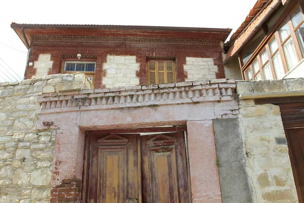 stock image Old building on street of ancient village of Omodos in Cyprus