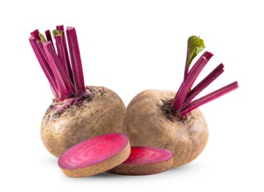 Pancar kökü beyaz arkaplanda izole edildi