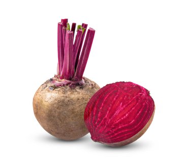 Beyaz arkaplanda yaprakları izole pancar kökü