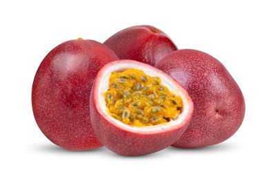 Tutku meyvesi beyaz arkaplanda izole