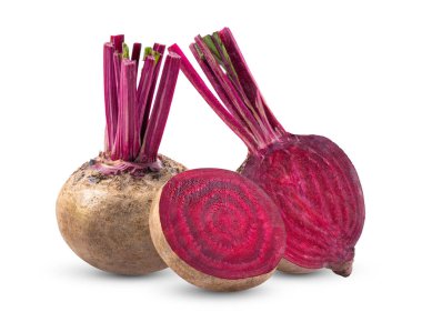 Pancar kökü beyaz arkaplanda izole edildi