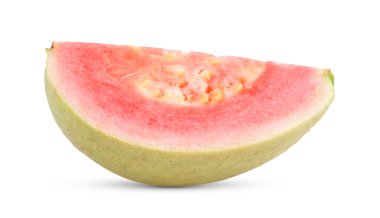 Pembe guava beyaz arkaplanda izole