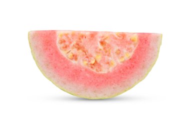 Beyaz arkaplanda yarı pembe guava izole
