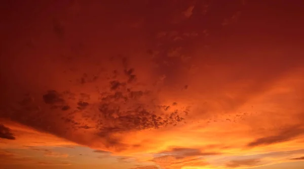 Zachód Słońca Tło Nieba Chmurami Piękno Jasne Tło Powietrza Ponury — Zdjęcie stockowe